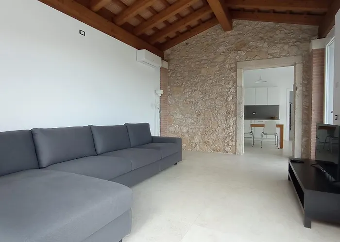 Casa Bregalda Lantgård Castelgomberto